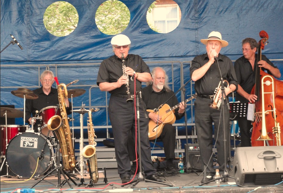 Harry Strutters hot 5, Graham Caldicot   Tony Carter   Maurice Dennis   Megs Etgerington   David Hardman